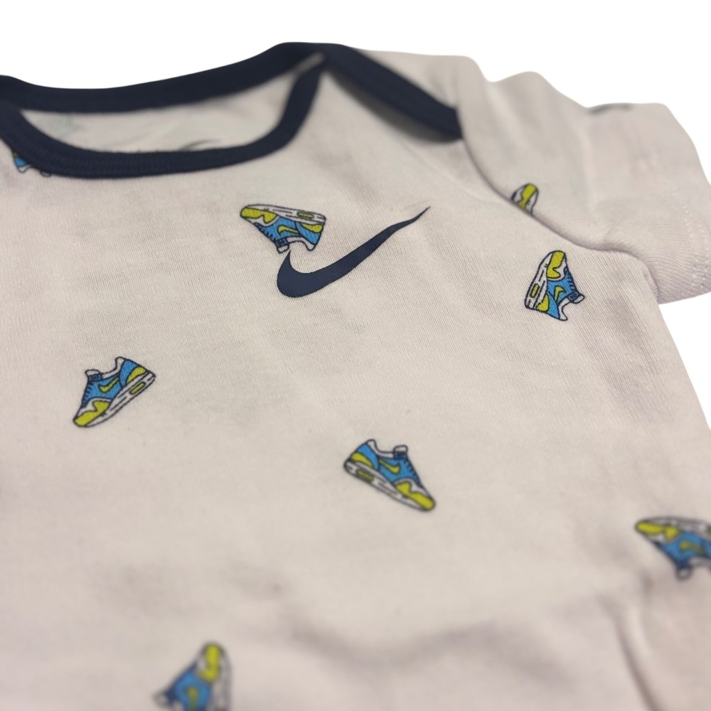 Nike Baby Boys Girls‎ Air Max Sneaker Print Bodysuit White Navy 6 Months 6M Baby
